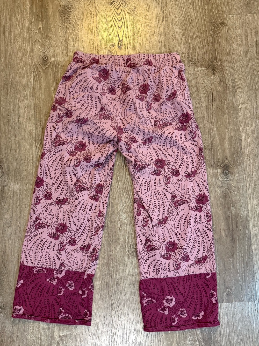 Pact Women's Staycation Sleep Pant in Garden Dreams - Picture 4 of 9